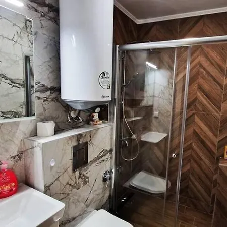 Eras - център Apartament *