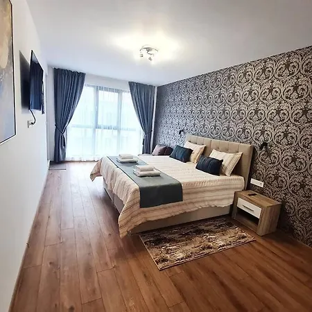 Apartament Eras - център