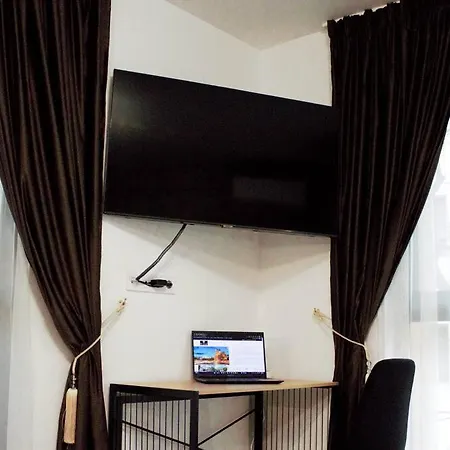 Apartament Eras - център