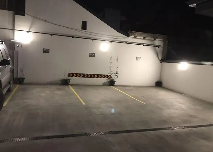 Appartement Eras - център *